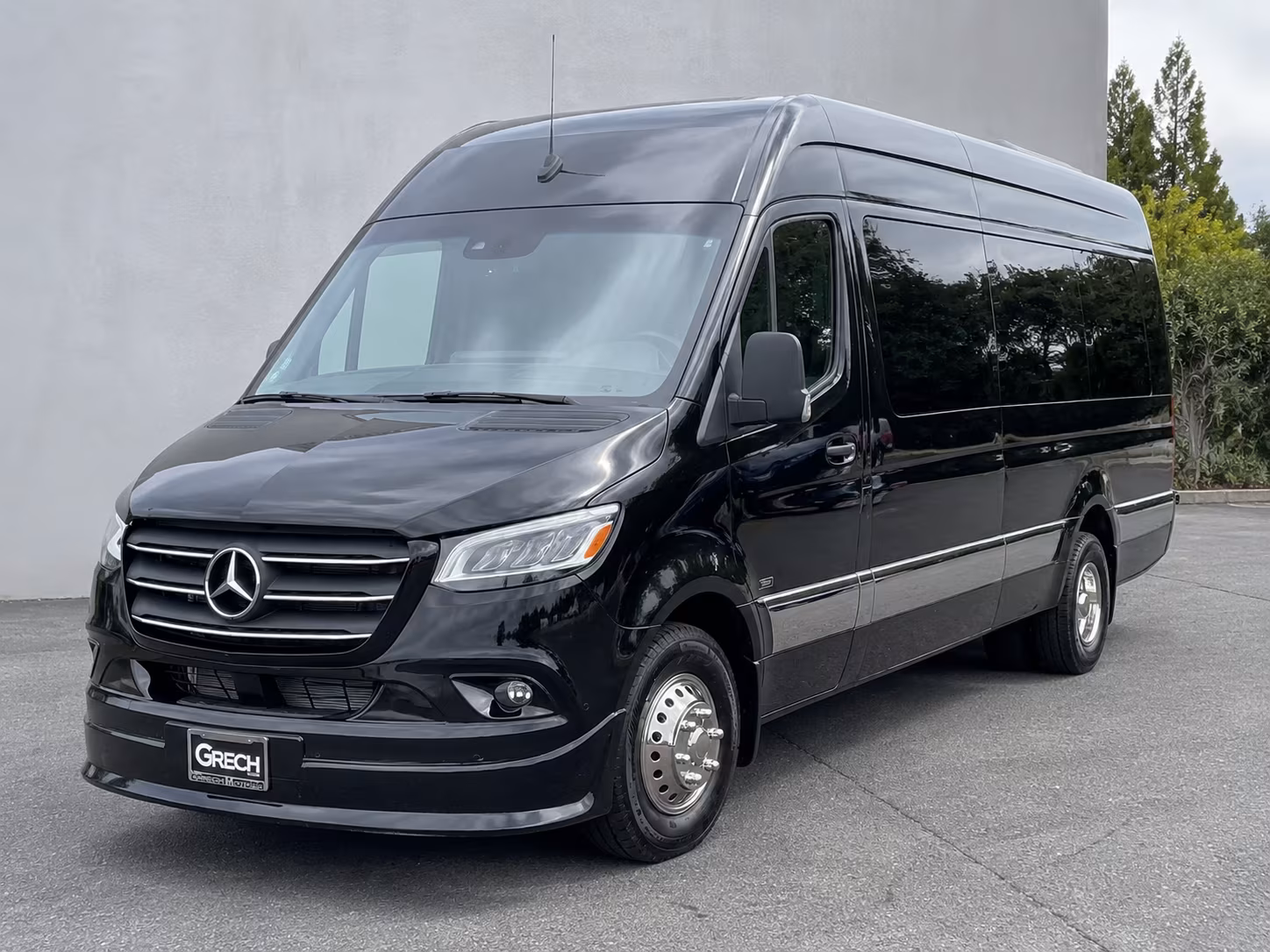 book a bus for your next corporate event 2