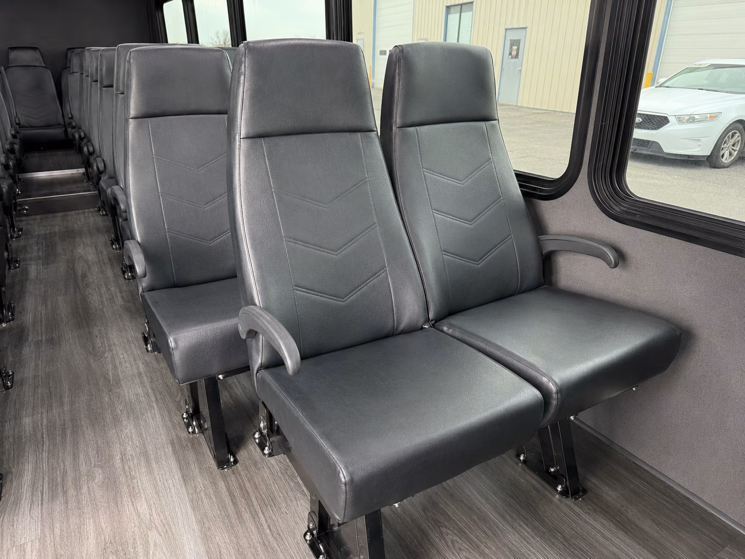 minibus rentals for sparks wedding party transportation