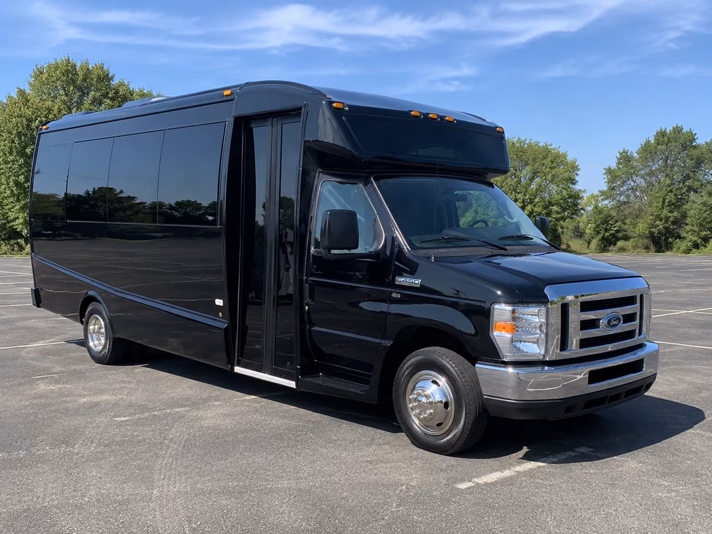 minibus wine tour rentals for small groups heading into the sierra foothills