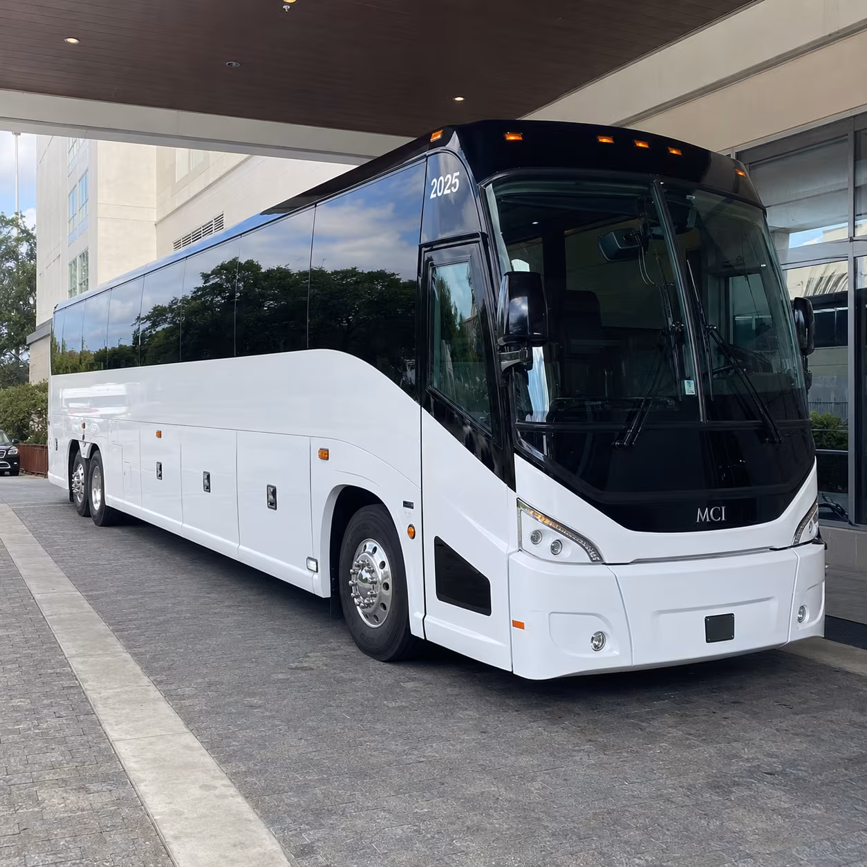 sparks 54 passenger charter bus